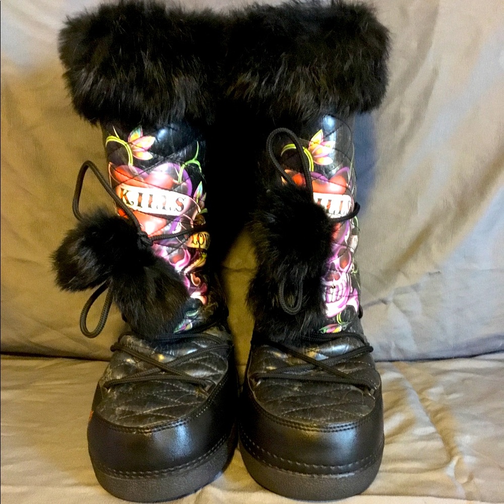 Cold weather boots